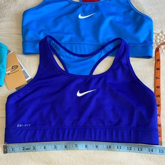 3 sports bras - Picture 5 of 10